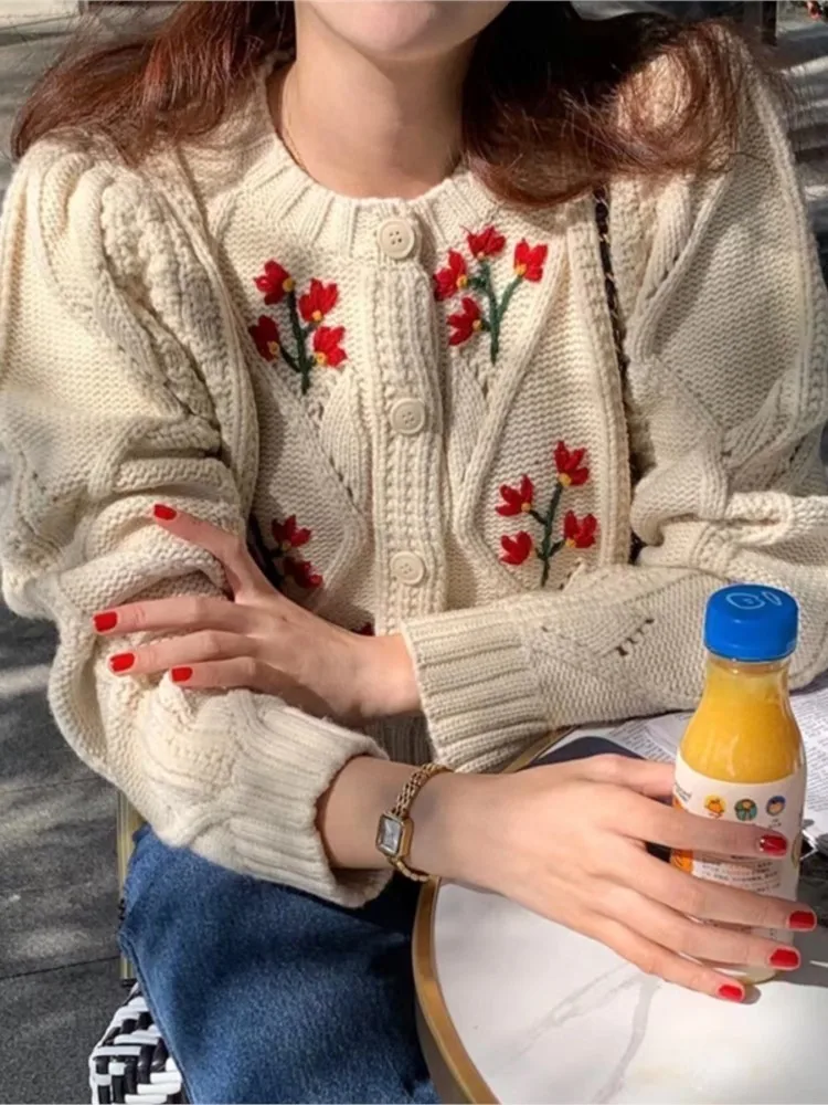 

Knit Cardigan Sweater Women Floral Embroidery Elegant Sweaters Autumn Winter 2023 Fashion French Vintage Long Sleeve Knitwear