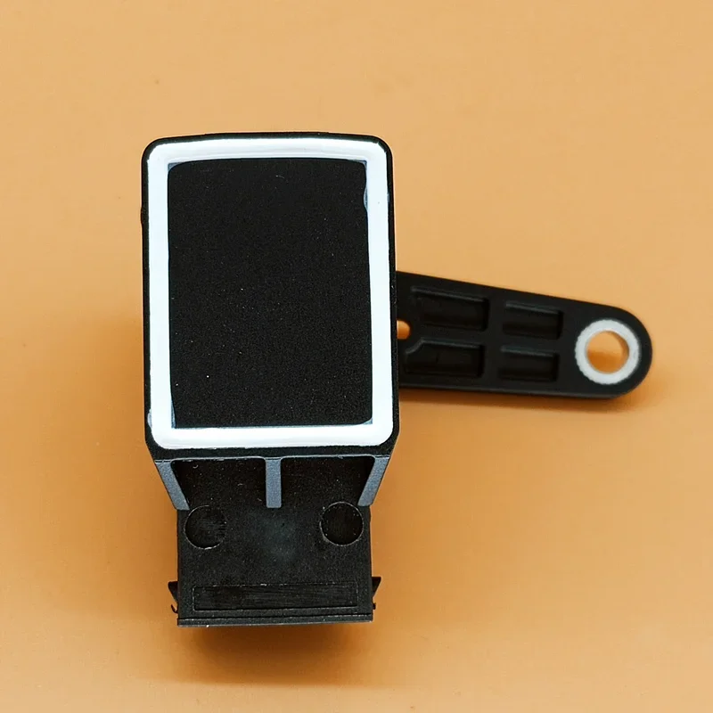 Car Headlight Level Sensor Car Suspension Height Sensor Headlight Level Body Height Sensor for Volvo S60 S80 V70 XC 2001-2007 8622446 30782822 30645605