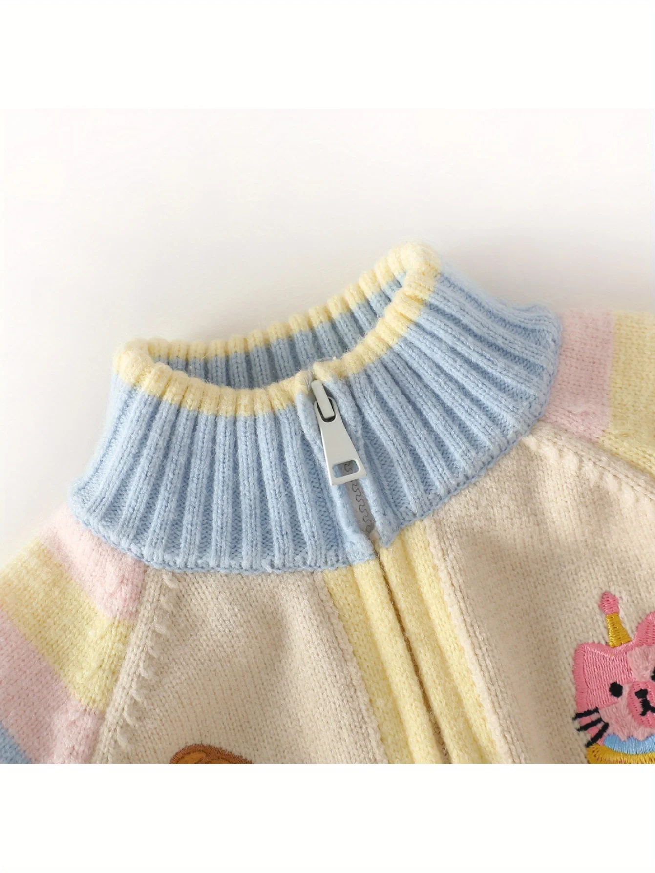 Girls Cartoon Knit Zipper Cardigan 3