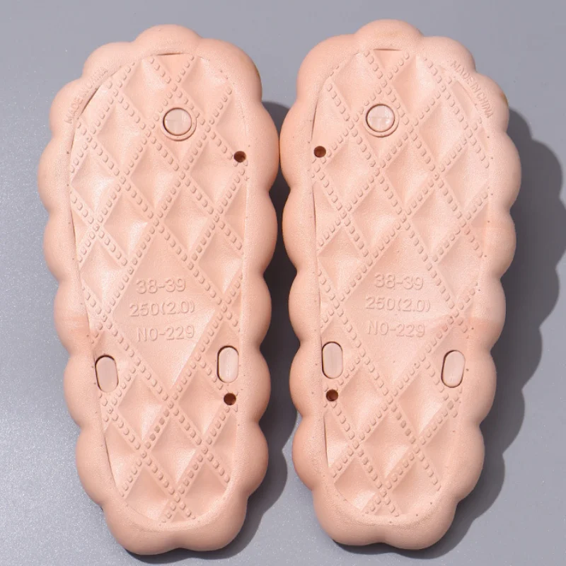 Рисунок 3 - Женские тапочки с милым бантом