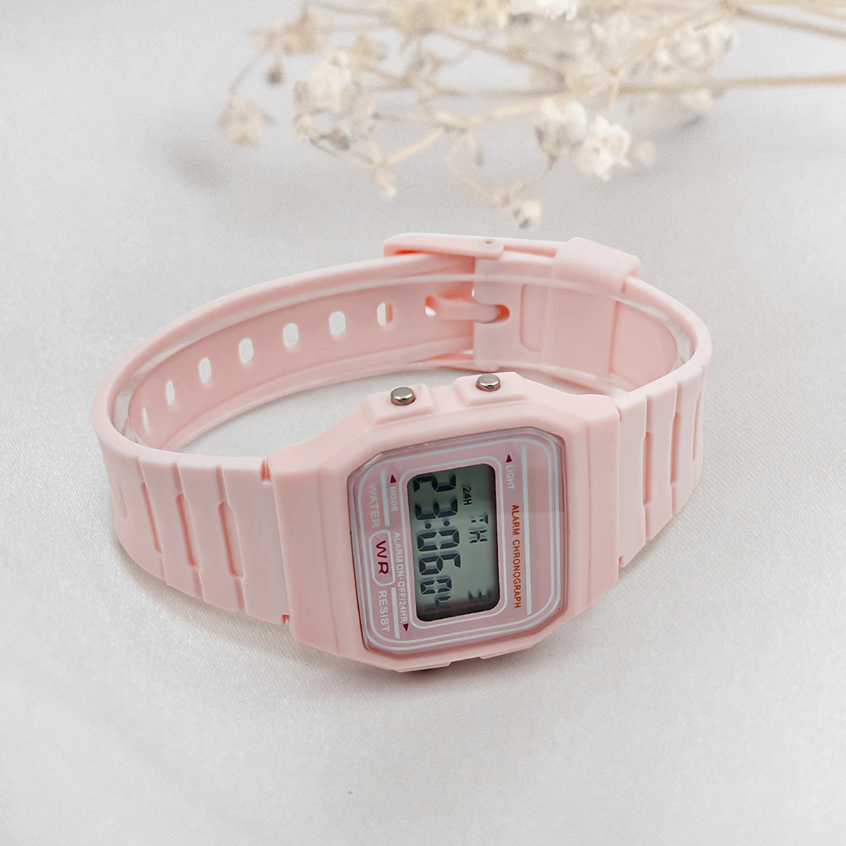 Hot Selling Women LED Digital Electronic Watch Multifunctional Outdoor Simple Leisure Men and Women Sports Watch Reloj 2