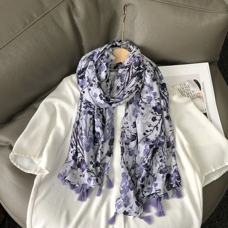 Neues Design Marke Frauen Blumen schal Mode druck Baumwolle Herbst Winter warme Schals Hijabs Dame Pashmina Foulards Bandana Muslim – Detail 4