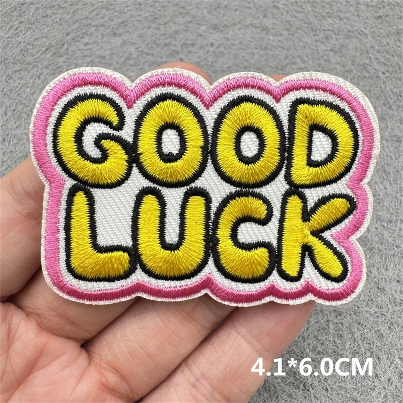 Persönlichkeit Brief Slogan Patch Humorvoller Text Gestickter Patch Eisen auf Patches für Kleidung Thermoadhäsive Patches Nähen Abzeichen – Detail 11
