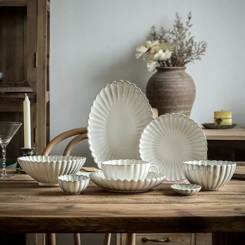 Nordic Matte Glazed Ceramic Dishes Serving Plate Salad Soup Bowl Flat Plate Chrysanthemum Shaped Kitchen Dinner Set
