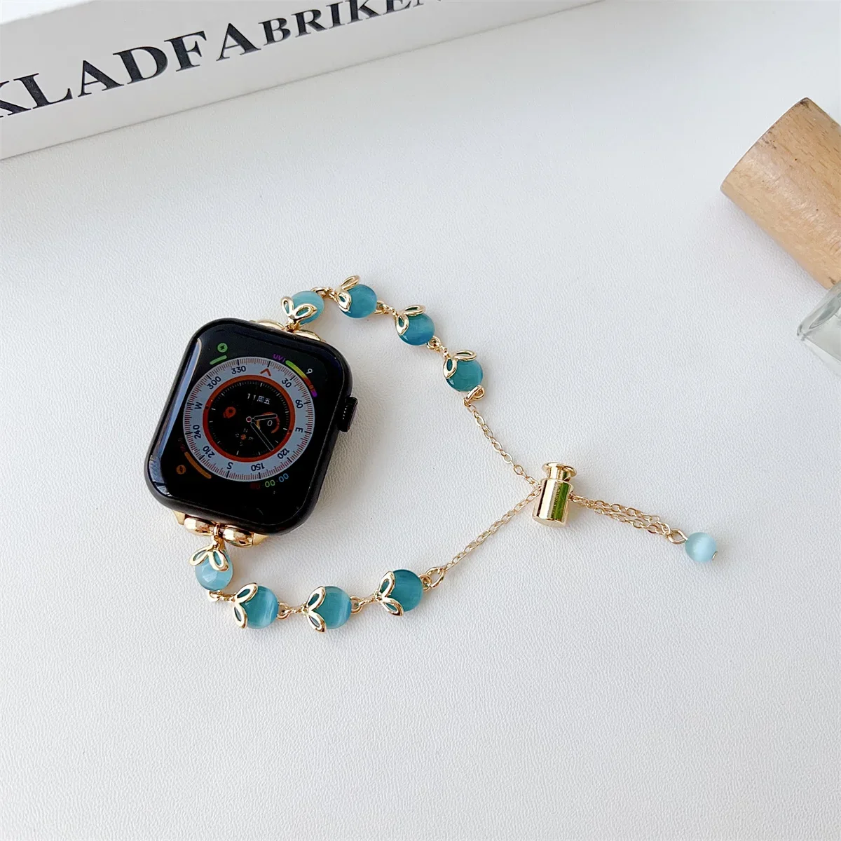 Bracelet de montre pour iWatch 42/44/45/46/49 mm 38/40/41 mm Bracelet de montre tendance en métal pour montres de la série Ultra2 Série 10/9/8/7/6/5/4/3/2/1_voghion.com