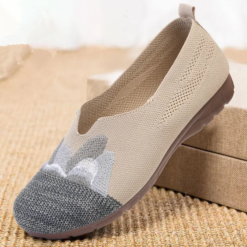 Spring and Autumn Women Soft Bottom Mesh Breathable Casual Shoes Lady Comfortable Nurse Work Shoes grandma Walking Shoes