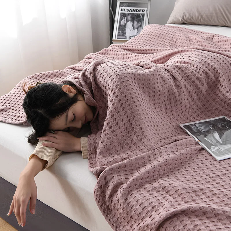 

Waffle Plaid Cotton Bed Throw Blanket, Thin Quilt, Knitted Bedspread, Home Hotel Coverlets, Green and Pink Towel, Summer