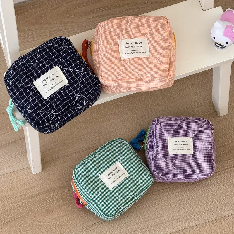 Quilted Plaid Girls Cosmetic Bags Retro Ladies Clutch Pencil Case Coin Purse Portable Travel Female Toiletry Storage Bag Handbag 3