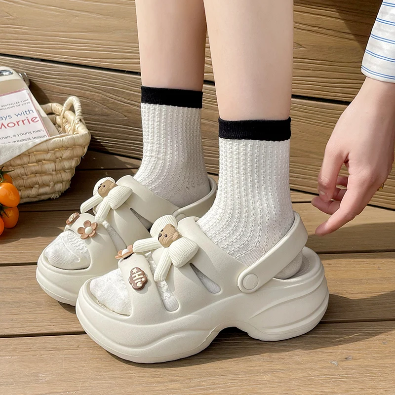 صنادل نسائية بكعب منصة لصيف 2025 شباشب فاخرة مصممة...