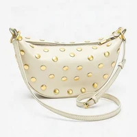 Sac de Commuter Élégant pour Femme 2026 – Sac à Main Polyvalent Tendance avec Rivets, Style Dumpling, Porté Épaule ou Croisé 3
