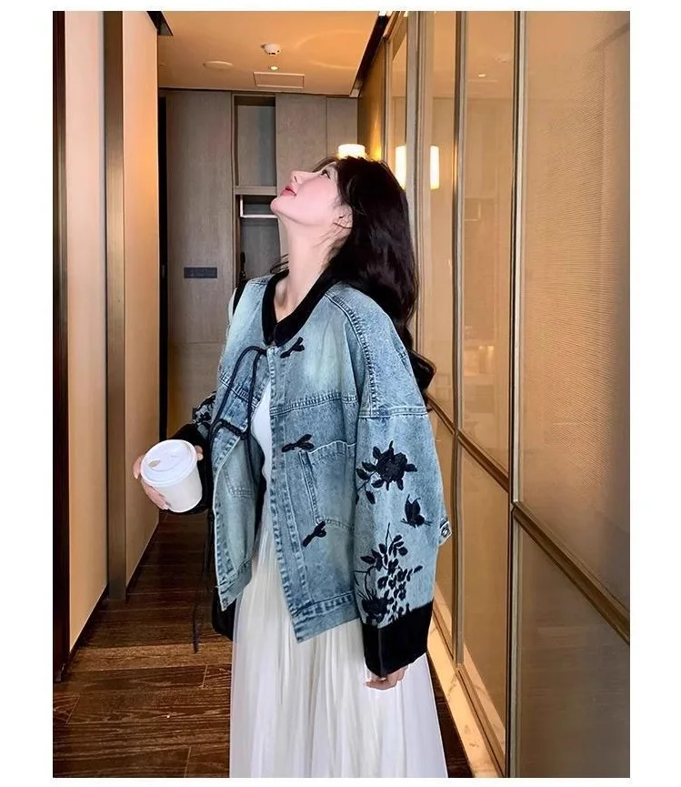 Chic Denim Jacket Women's Outwear 2026 Spring Autumn New Chinese Loose Embroidered Plus Size 3XL Jeans Short Coat Tops