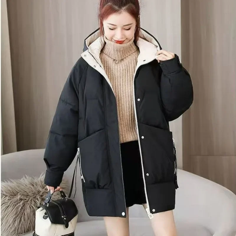 Рисунок 4 - Женское пуховое пальто из хлопка