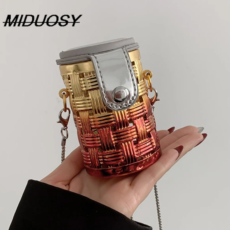 

Женская металлическая модная простая сумка-мессенджер в японском и корейском западном стиле, новинка 2023, модная повседневная сумка