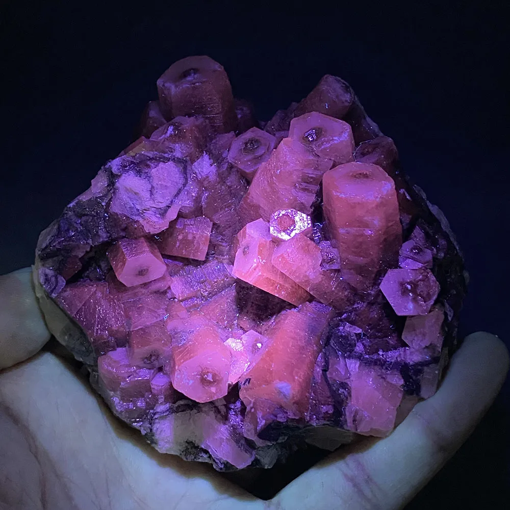 

100% natural calcite with fluorescent effect rough specimen healing crystal stone