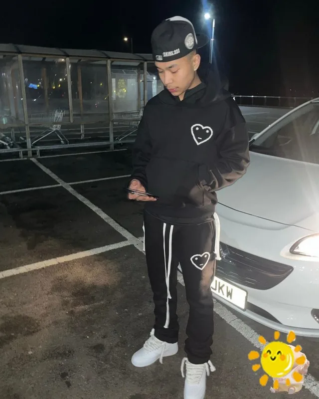 

24SS Top Quality Carsicko Signature Love Spread Hoodie Hooded Trendy Men'S Couples Pullover