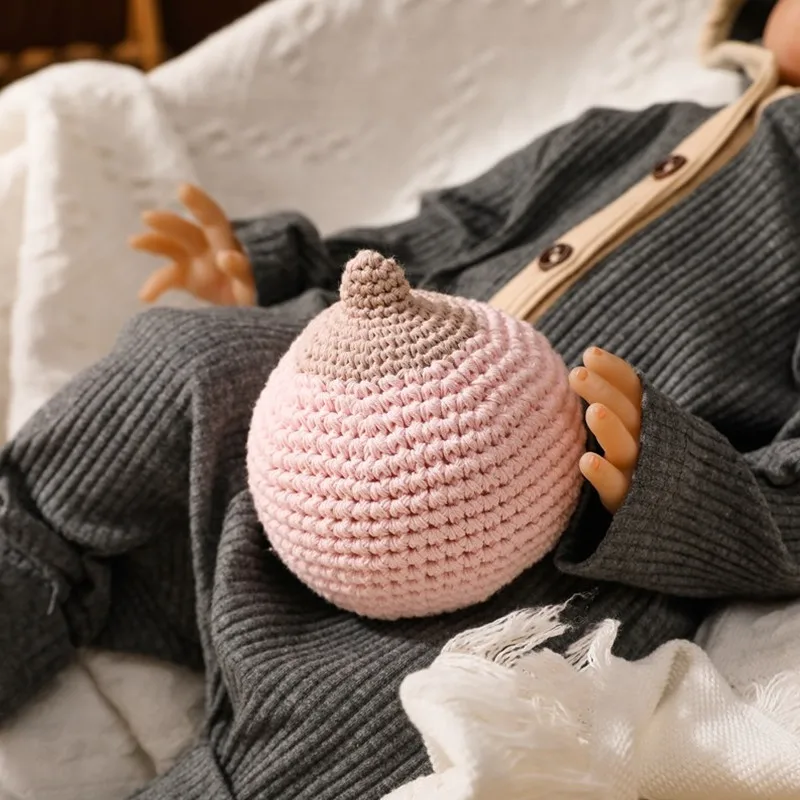 New Crochet Knitted Baby Rattle Ball Stuffed Newborn Mobile Musical Ball Toys Simulation Nipple Breastfeeding Model Rattle Toy