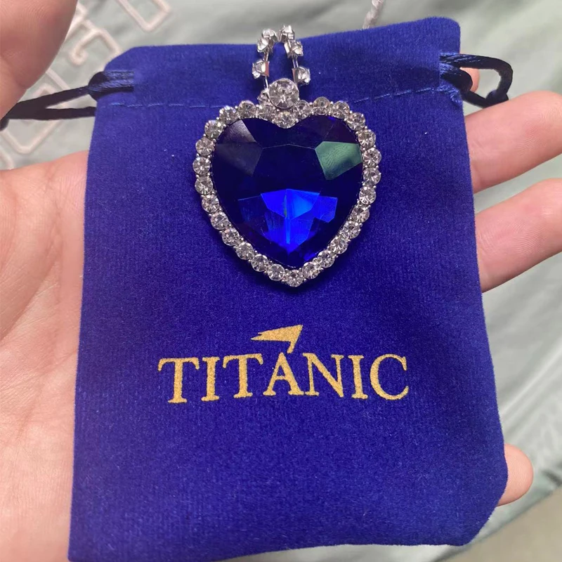 Carol Heart Titanic Blue Pendant Necklace 5