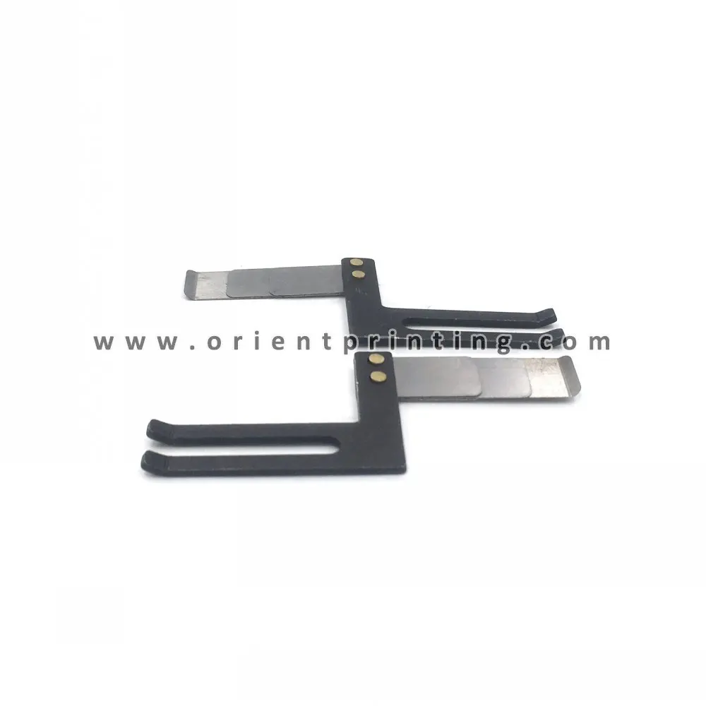 

L4.028.167S L4.028.168S Heidelberg SM52 / 74 Angled Blade Sheet Separators