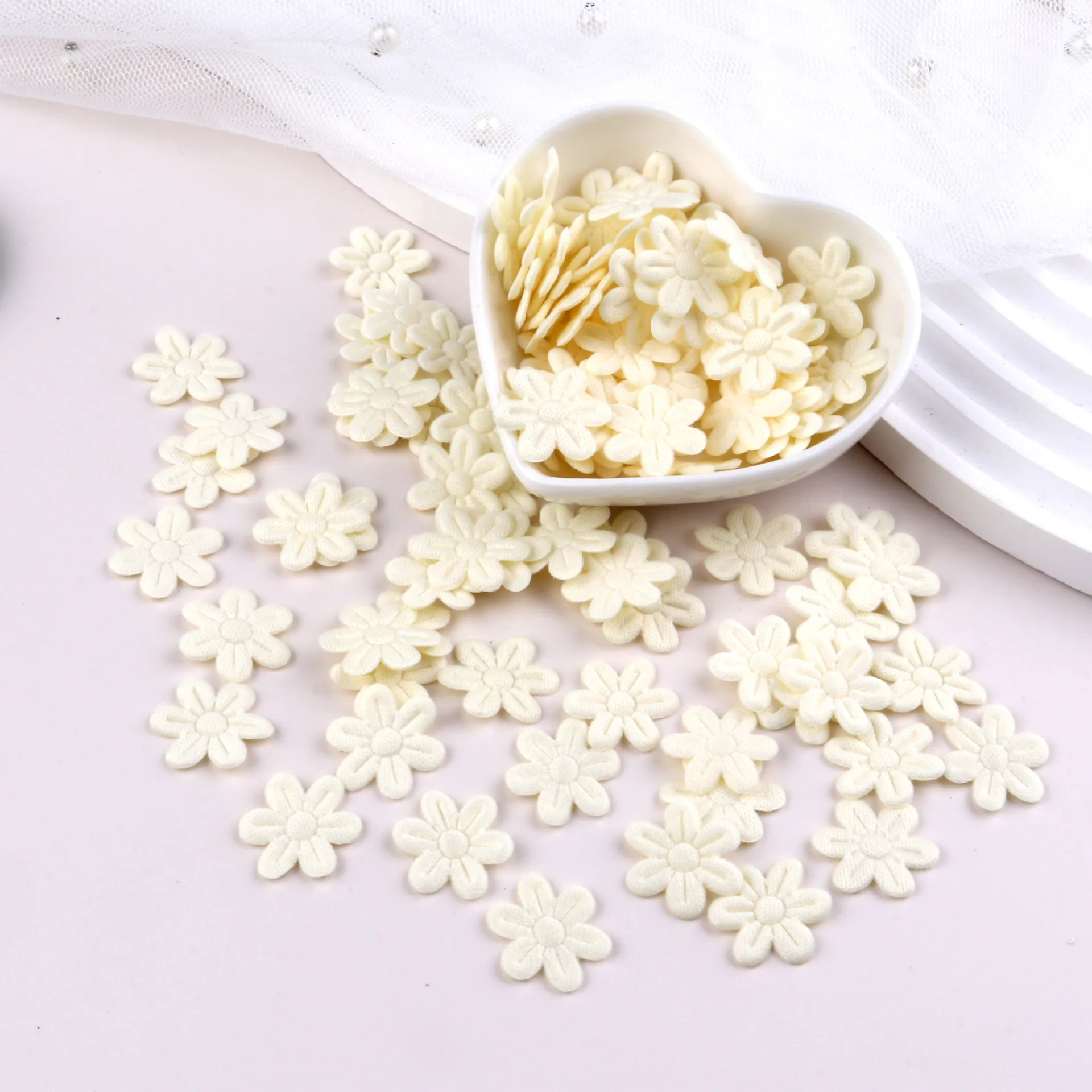 Cream 100pcs