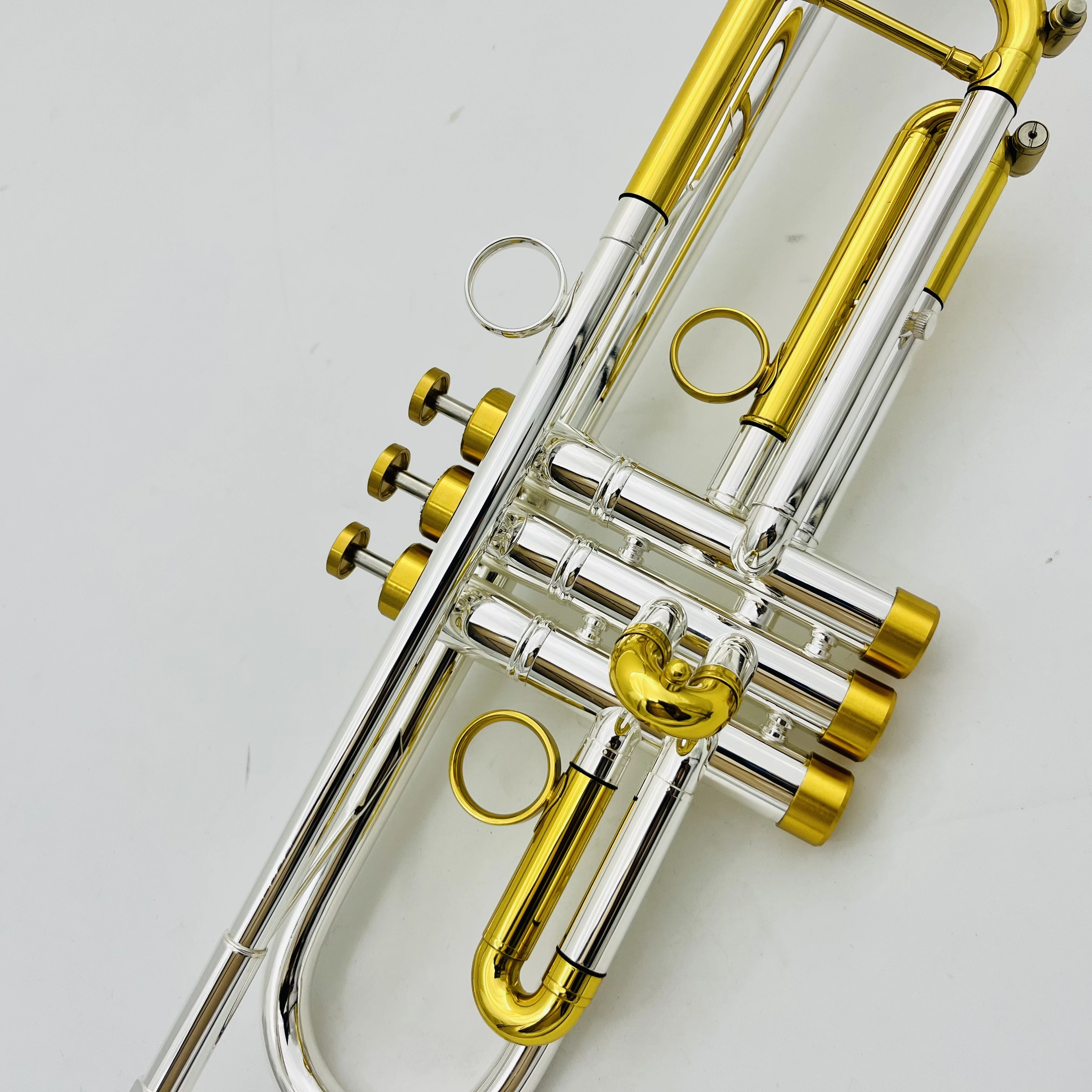 Real Pictures Bb Tune Trumpet Sliver Brass Plated Professional Brass Instrument With Case Accessories