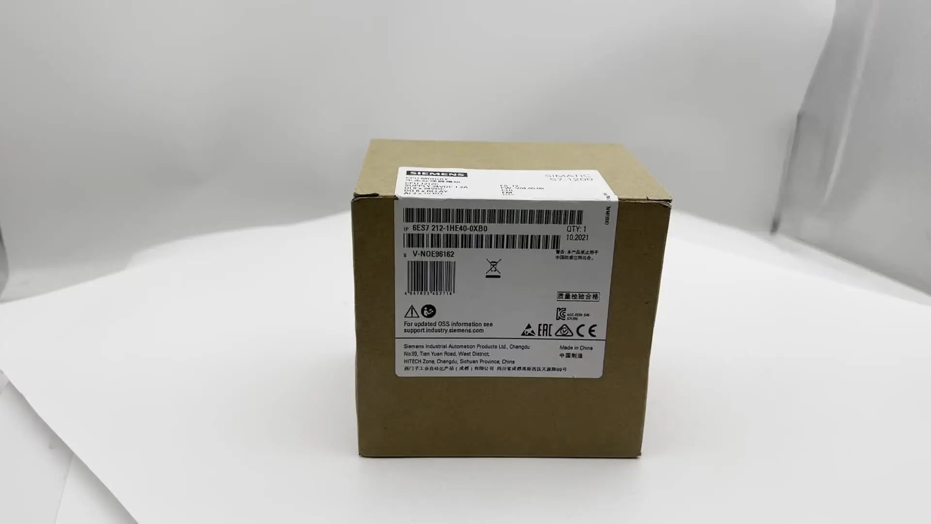Produktbild von Siemens S7-1200 Steuerung 6ES7212-1HE40-0XB0 – NEU & Original, Kompakte SPS Für Automatisierungsaufgaben – Professionelle Industrieelektronik