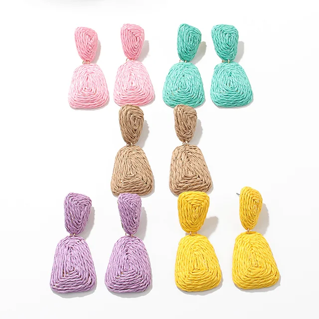 이번 여름 해변에서 멋진 귀걸이