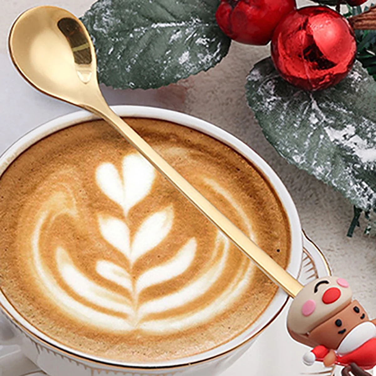 Description Picture 6 of itemMetal Elk Christmas Hat Tree Fork Spoon Cutlery Set with Gift Box Christmas Theme Dinnerware Set Stainless Steel Party Tableware