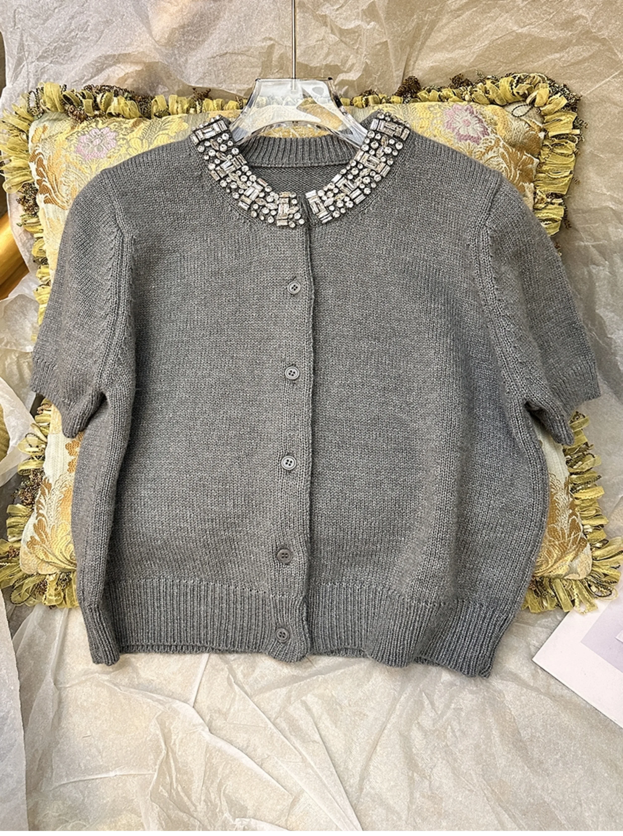 

TOP QUALITY Women knitted cardigan top short sleeved heavy-duty rhinestone retro miu style jacket sweater
