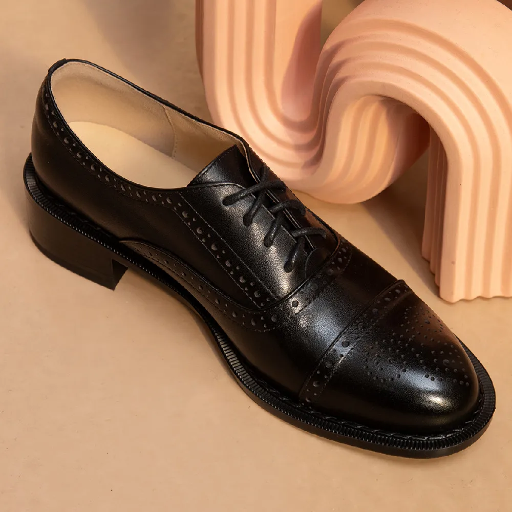 Women Oxford shoes Genuine leather British style Carving lace-up Flats Round toe Soft comfort Casual shoes