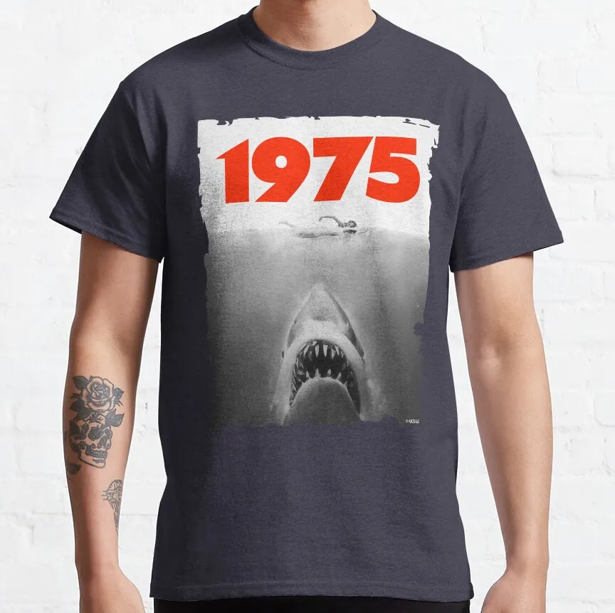 

Классическая футболка Jaws 1975 с изображением фаната, индивидуальная футболка для подростков, унисекс, футболки с цифровой печатью, забавная художественная уличная одежда, мультяшная футболка