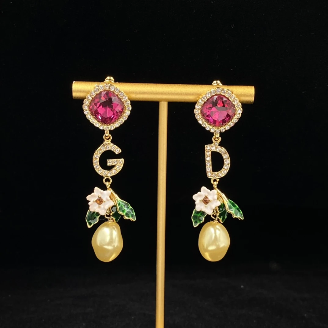 

European and American fashion pearl letters long stud earring for Women luxury jewelry