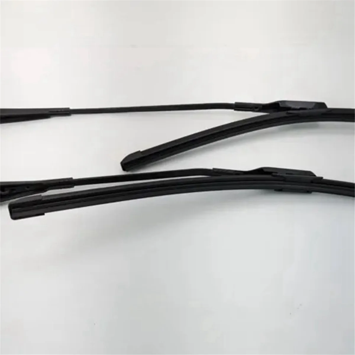 

Auto Windshield Wiper Front Window Wiper Arm for Audi Q5 Quattro B8 SQ5 2010-2017 8R1955407B 8R1955408B