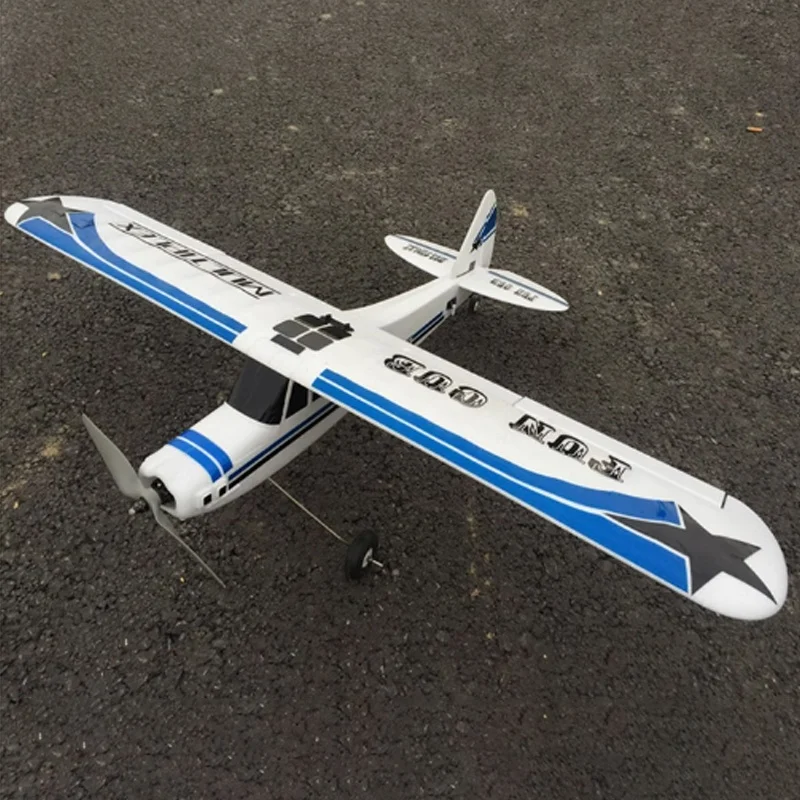 Avion RC 110cm envergure en vol avec servo digital et structure mousse EPO