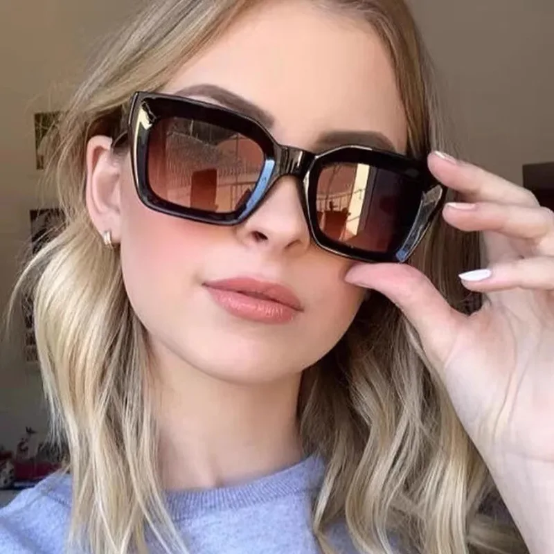 

NYWOOH Retro Rivet Sunglasses for Women Fashihon Square Sun Glasses Men Luxury Brand Designer Black Shades UV400 Goggles