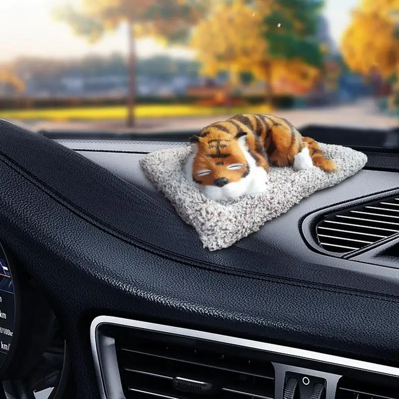

Car Tiger Figure Dashboard Reusable Carbon Tiger Figurine Automotive Trim Activated Carbon Air Freshener for Road Trip for