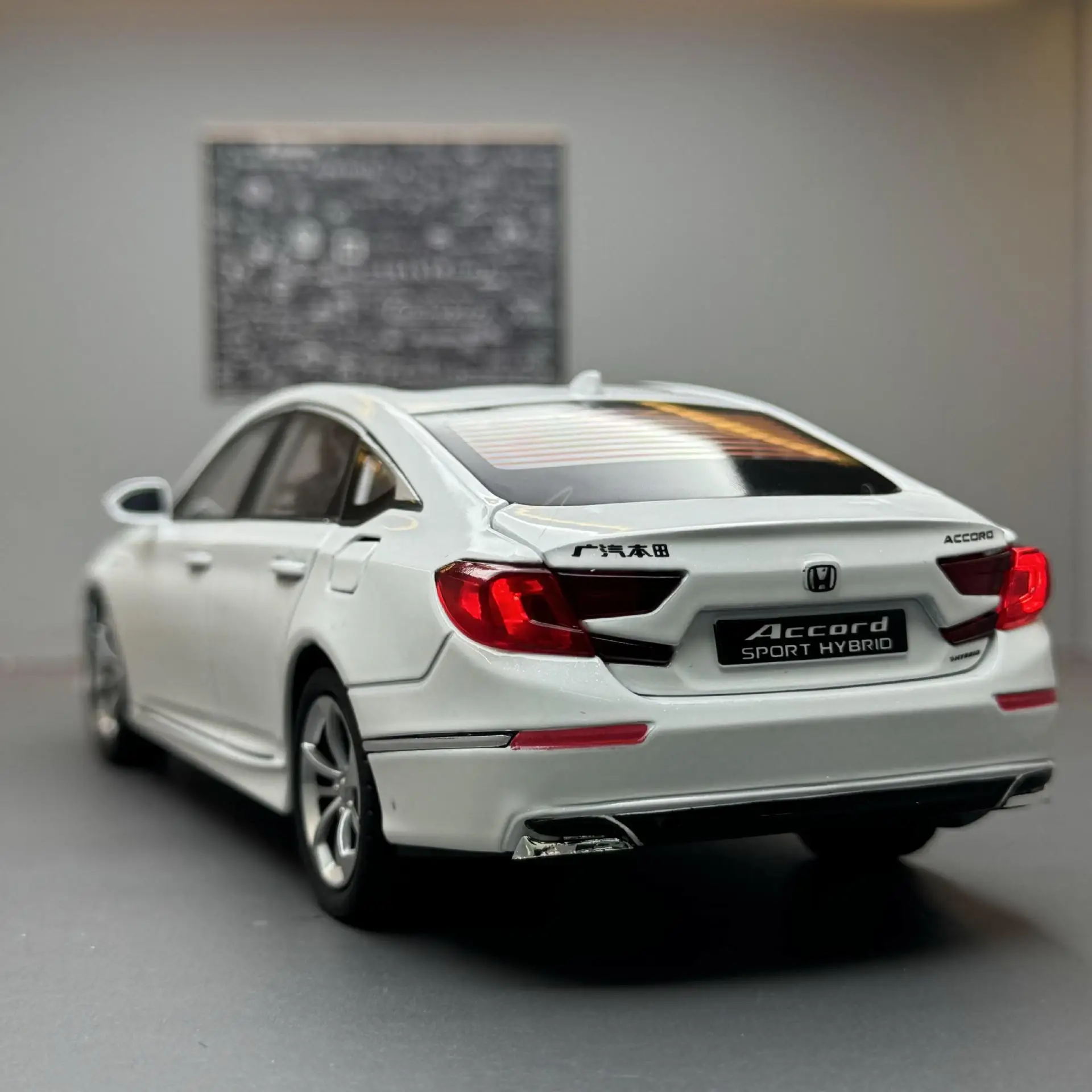 New 1:24 Honda Accord Alloy Die Cast Toy Car Model Sound and Light Children's Toy Collectibles Birthday gift 5