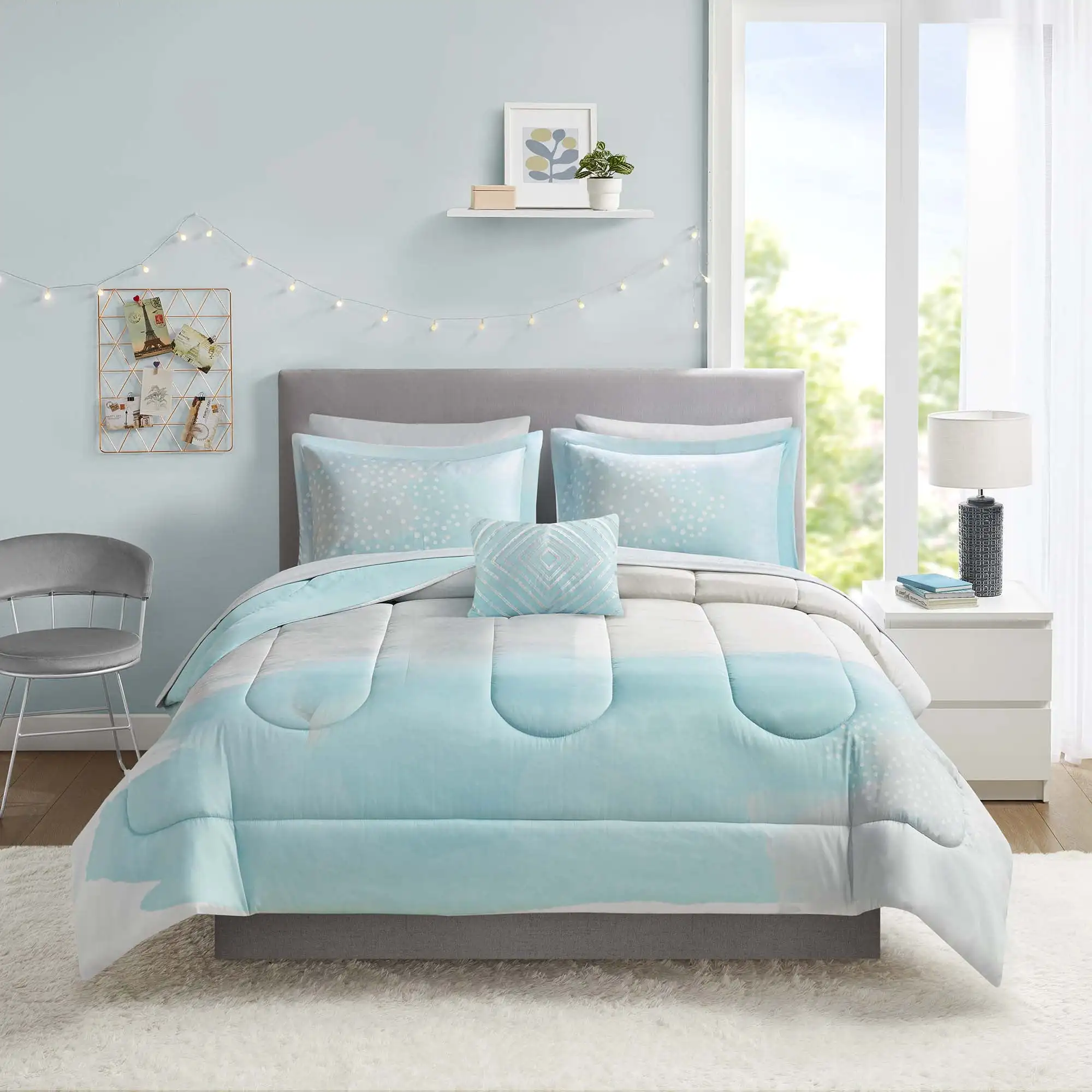 

Mainstays Aqua Parker 8 Piece Bed in a Bag Comforter Set with Sheet Set, King