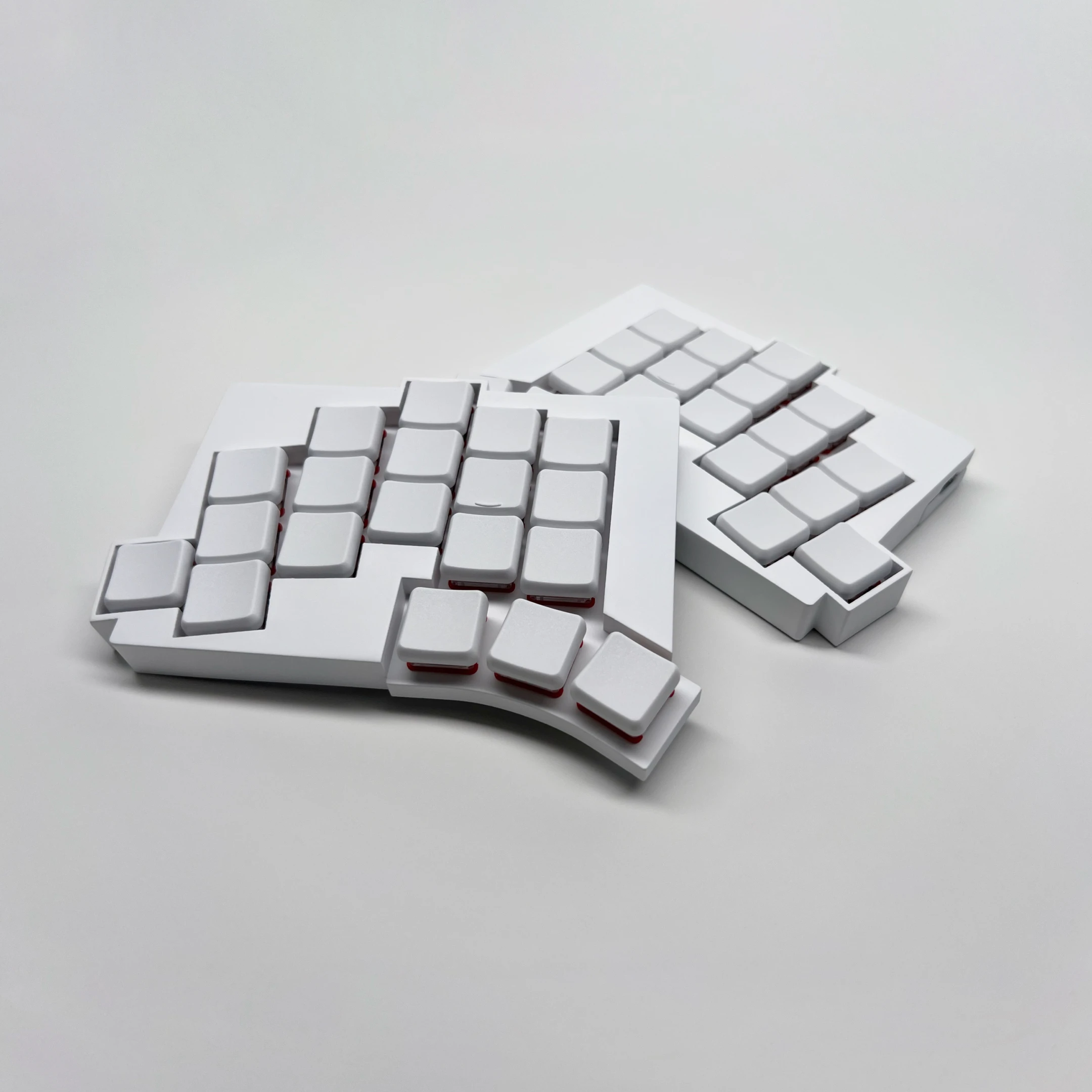 TOTEM + Wireless Split Keyboard - Bluetooth ZMK Choc V1 Low