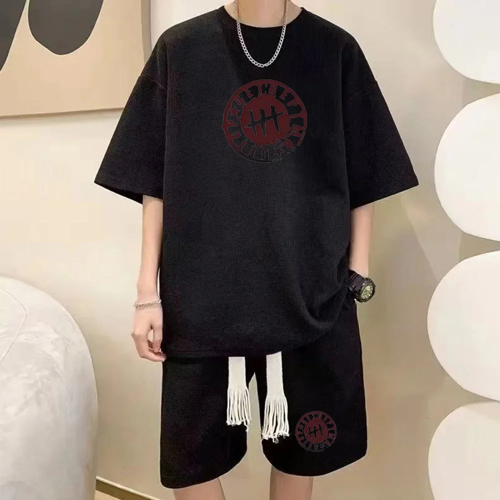 thumbnail image 1 of Conjunto de verano para hombre, camiseta con estampado de gofres, pantalones cortos, traje, diseño de marca elegante, pantalones deportivos de moda, conjunto de 2 piezas, 1 of 5