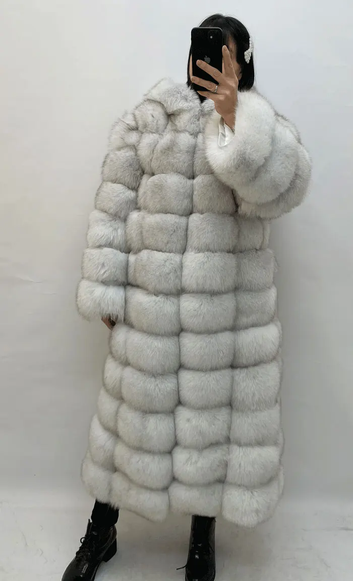 Winter Women Real Fox Fur Coat Thick Warm Full Sleeves Hooded High Quality Natural Fur Fashion Overcoat Customizable Size