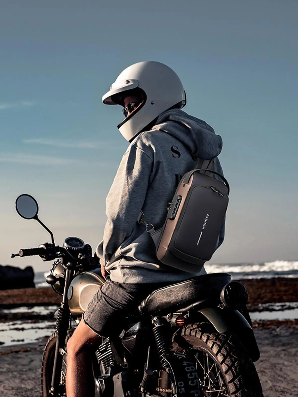 Men'S Sling Crossbody Bag Chest Shoulder Messenger Backpack Usb Port