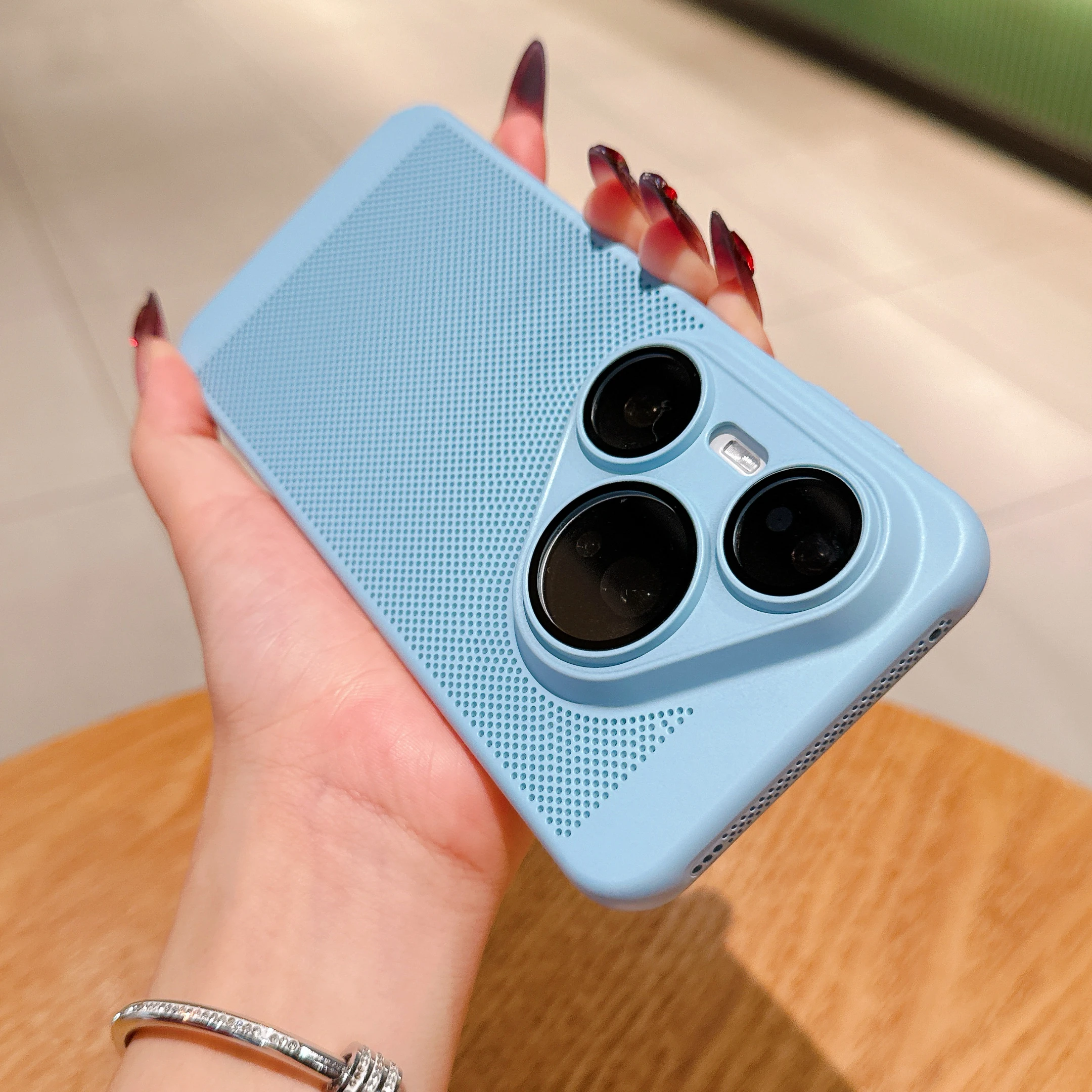 Cooling Matte Heat Dissipation Grid Case with Ultra Glass Lens Protection