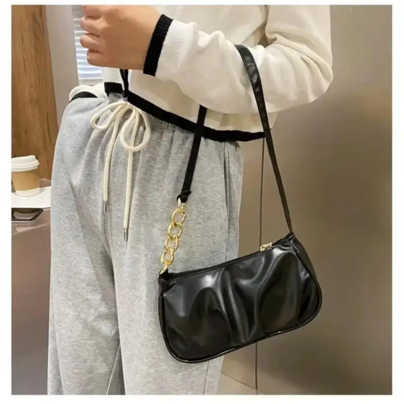 Solid Color Pleated Cloud Armpit Bag Fashionable Women's Handbag New Design Chain Shoulder Armpit Bag Women's Shoulder Bag