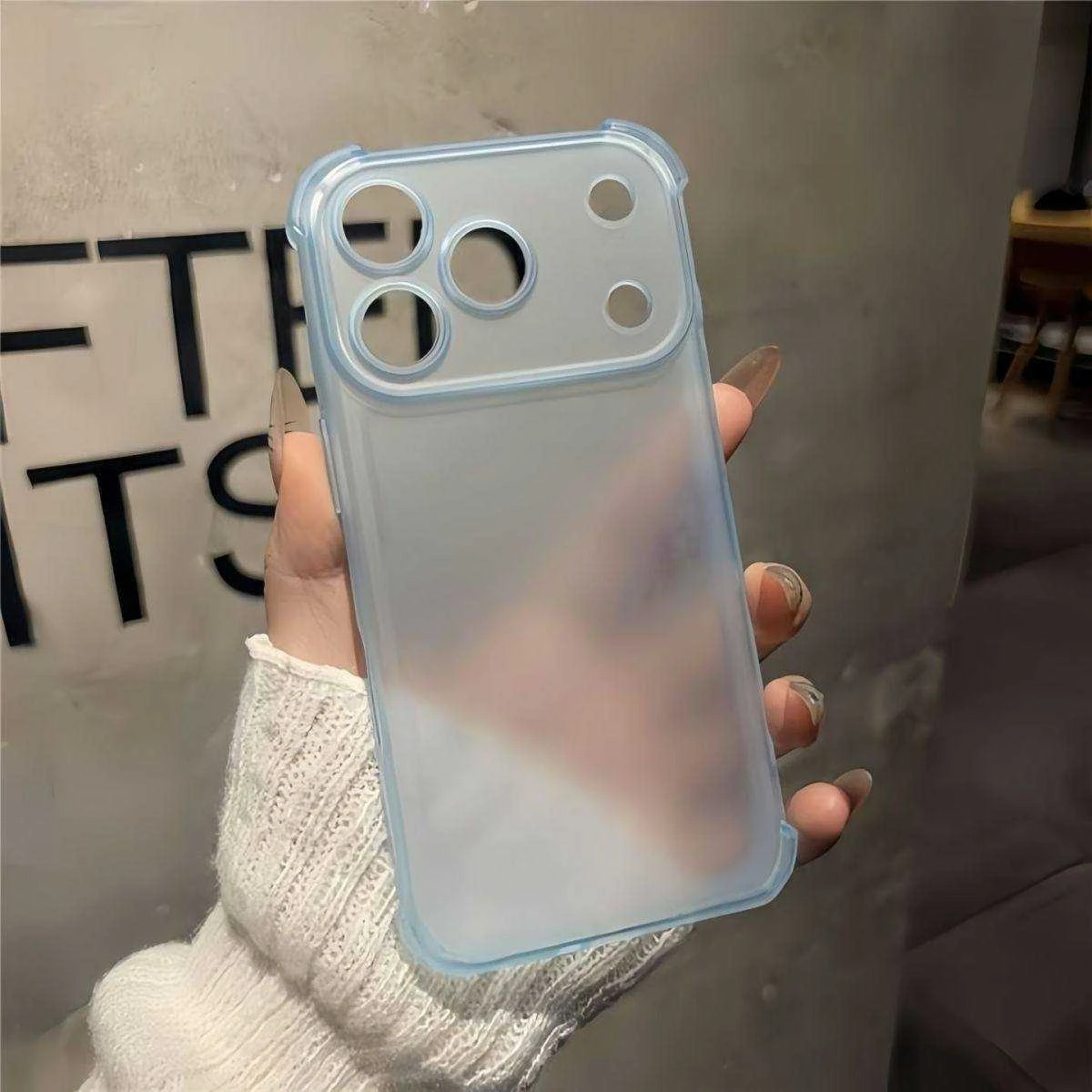 Matte Silicone Magnetic TPU Protective Phone Case with Four-Corner Anti-Fall Design