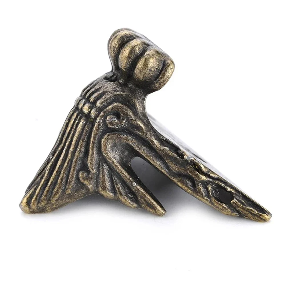 Description Picture 6 of item4Pcs/Set Antique Wood Box Feet Leg Corner Protector Triangle Rattan Carved Decorative Bracket For Furniture Hardware