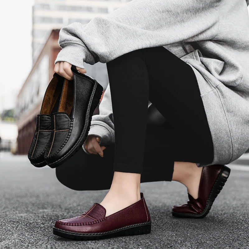 Summer Women Casual Shoes Leather Designer Slip-on Loafers Lightweight Mom's Moccasins women shoes