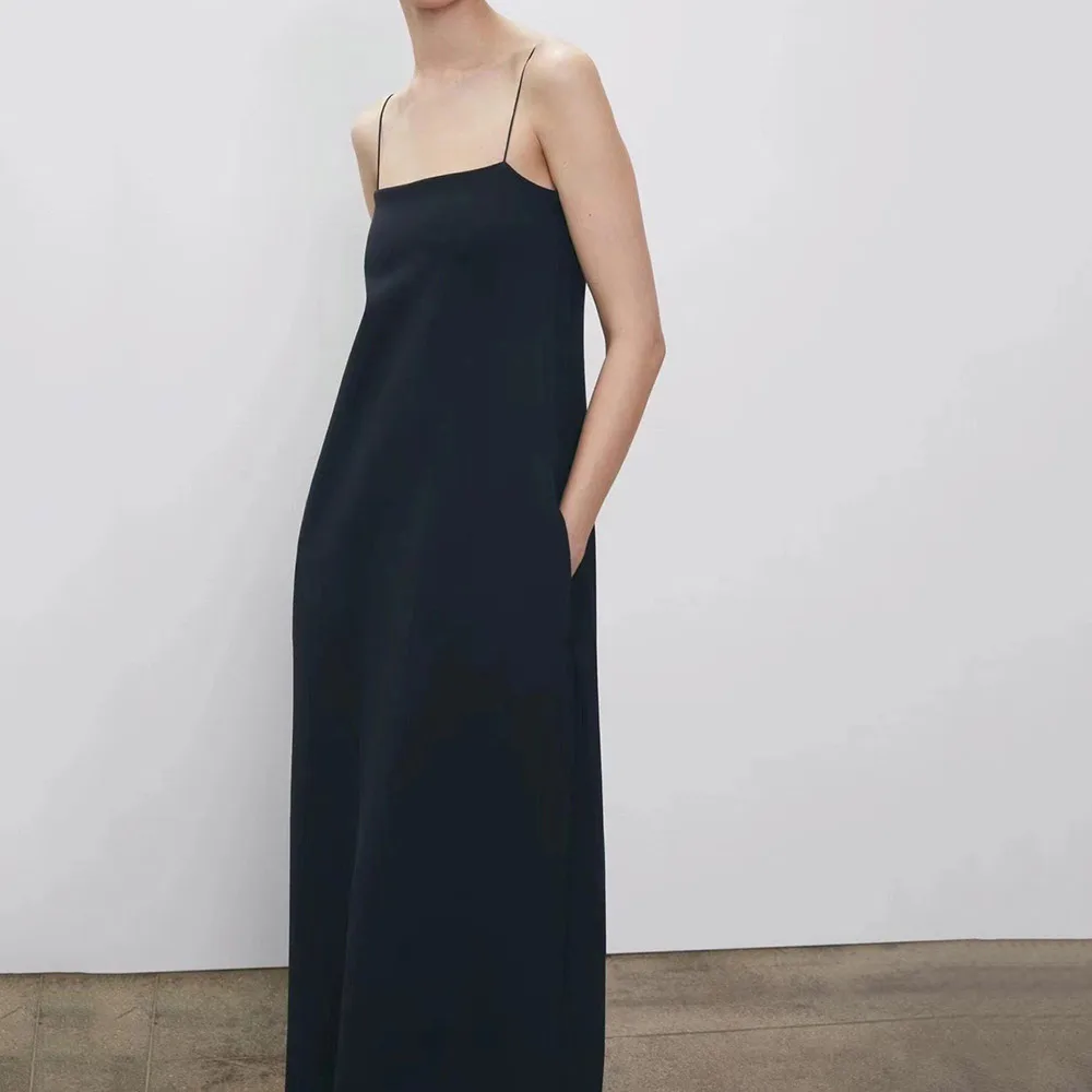 

Women'S Evening Dress R0* Halter Dress Black Spaghetti Straps Simple Versatile Thin Sexy Back Open Fork Long Skirt