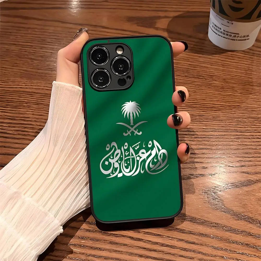 جراب هاتف آيفون بتصميم شعار المملكة العربية السعود...