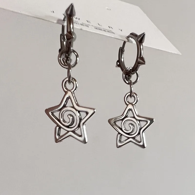 Korean Fashion Star Swirl Earrings Gothic Charms Rivet Earrings for Women Punk Grunge Jewelry Vintage Accessories