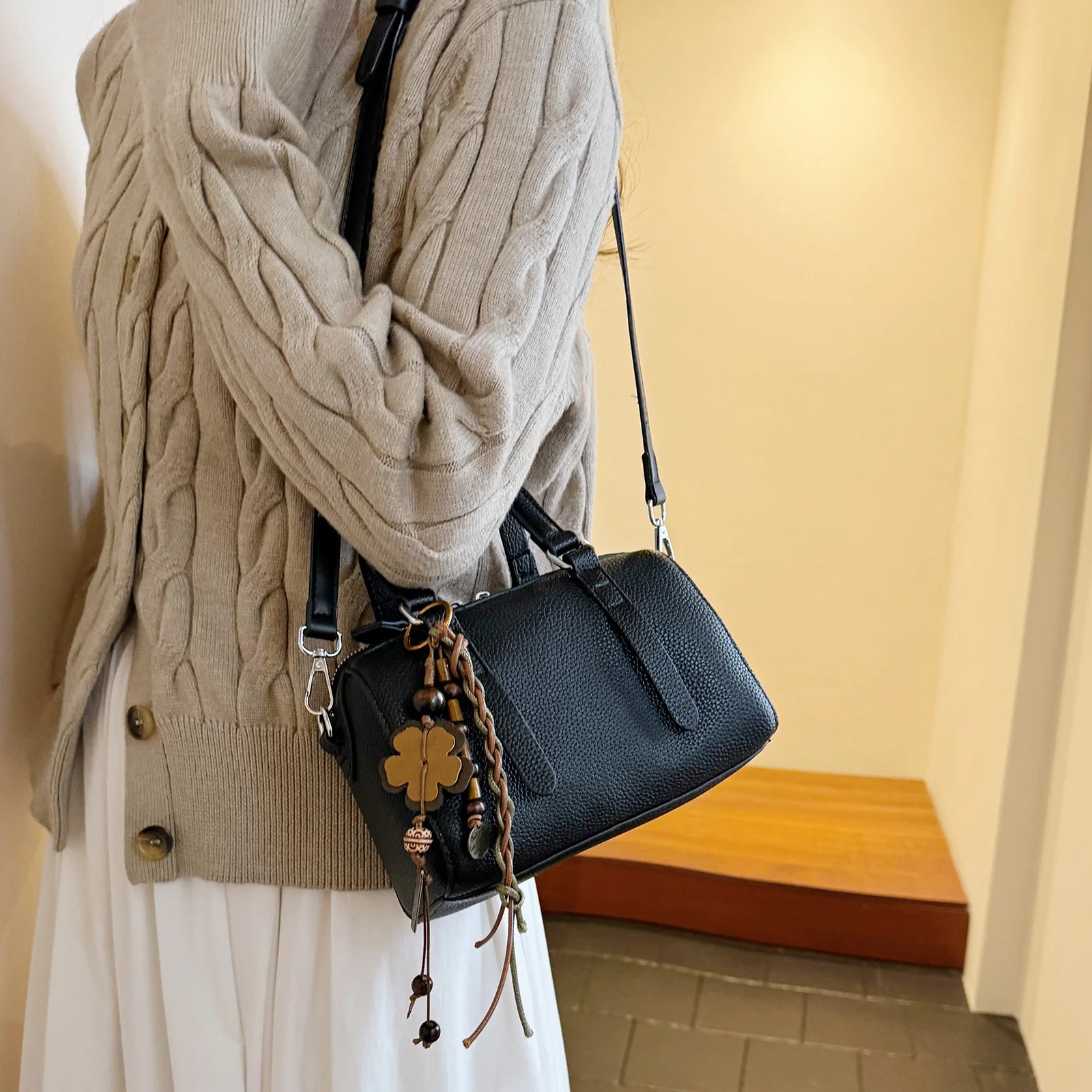 PU Leather Shoulder Bag Retro Underarm Bag Fashion Crossbody Bag for Women Work Shopping Travel